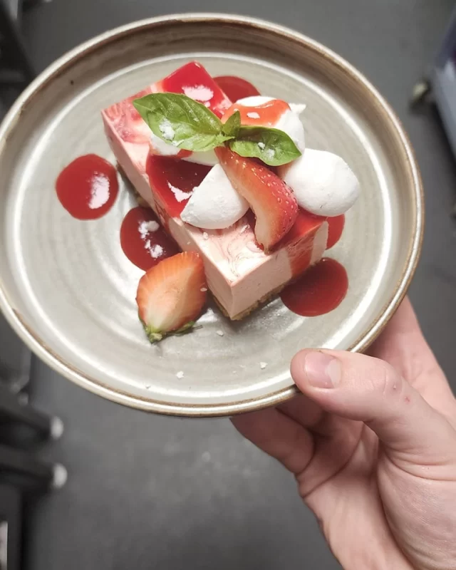 On Today's Specials

Strawberry Cheesecake, Berry Coulis, Meringues & Basil

 #onceitsgoneitsgone